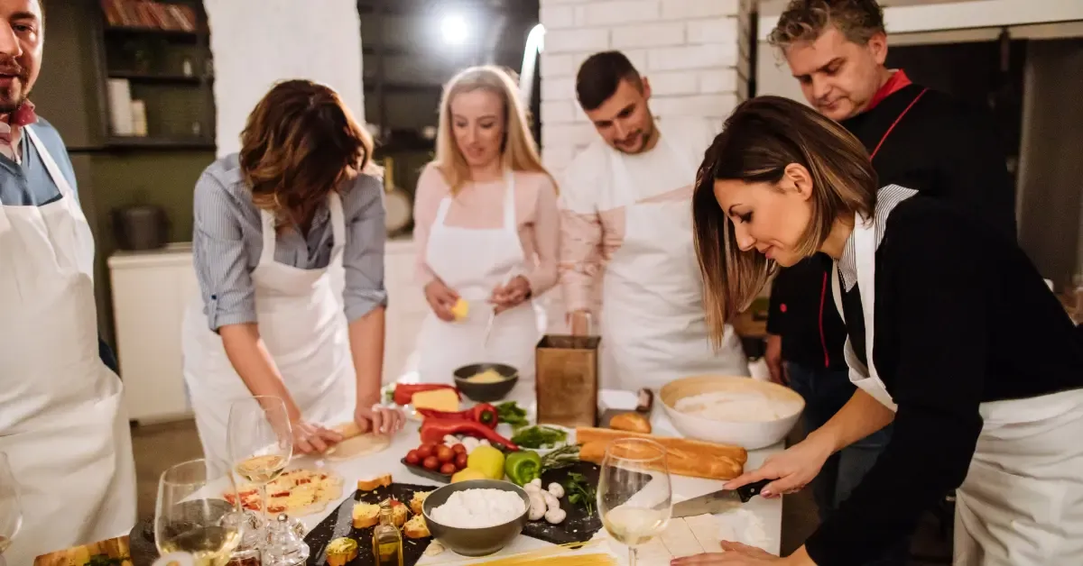 Singles events – what are they and how do they work?