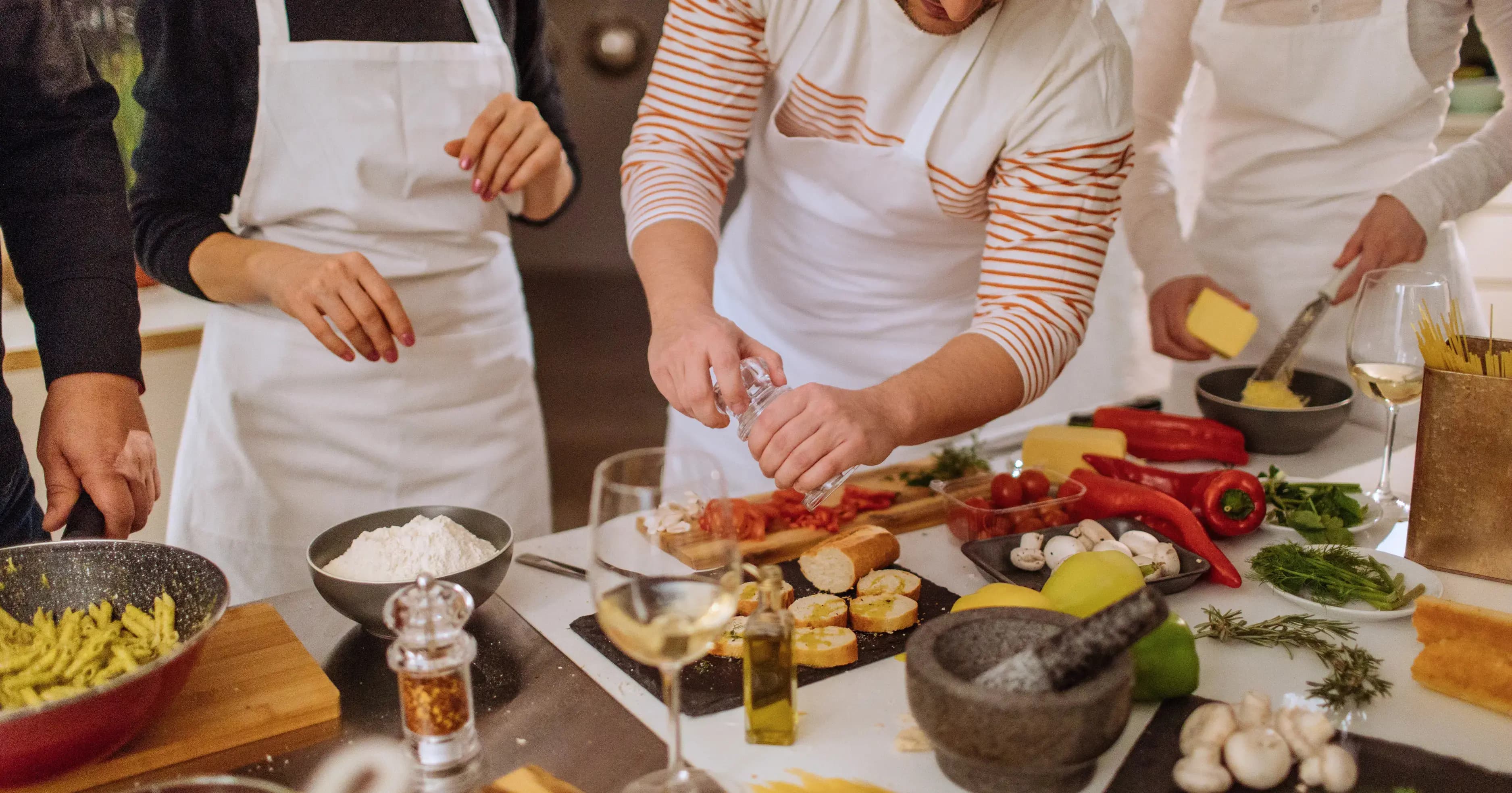 Italian cooking for singles in Stockholm | A Tavola x MinglMe