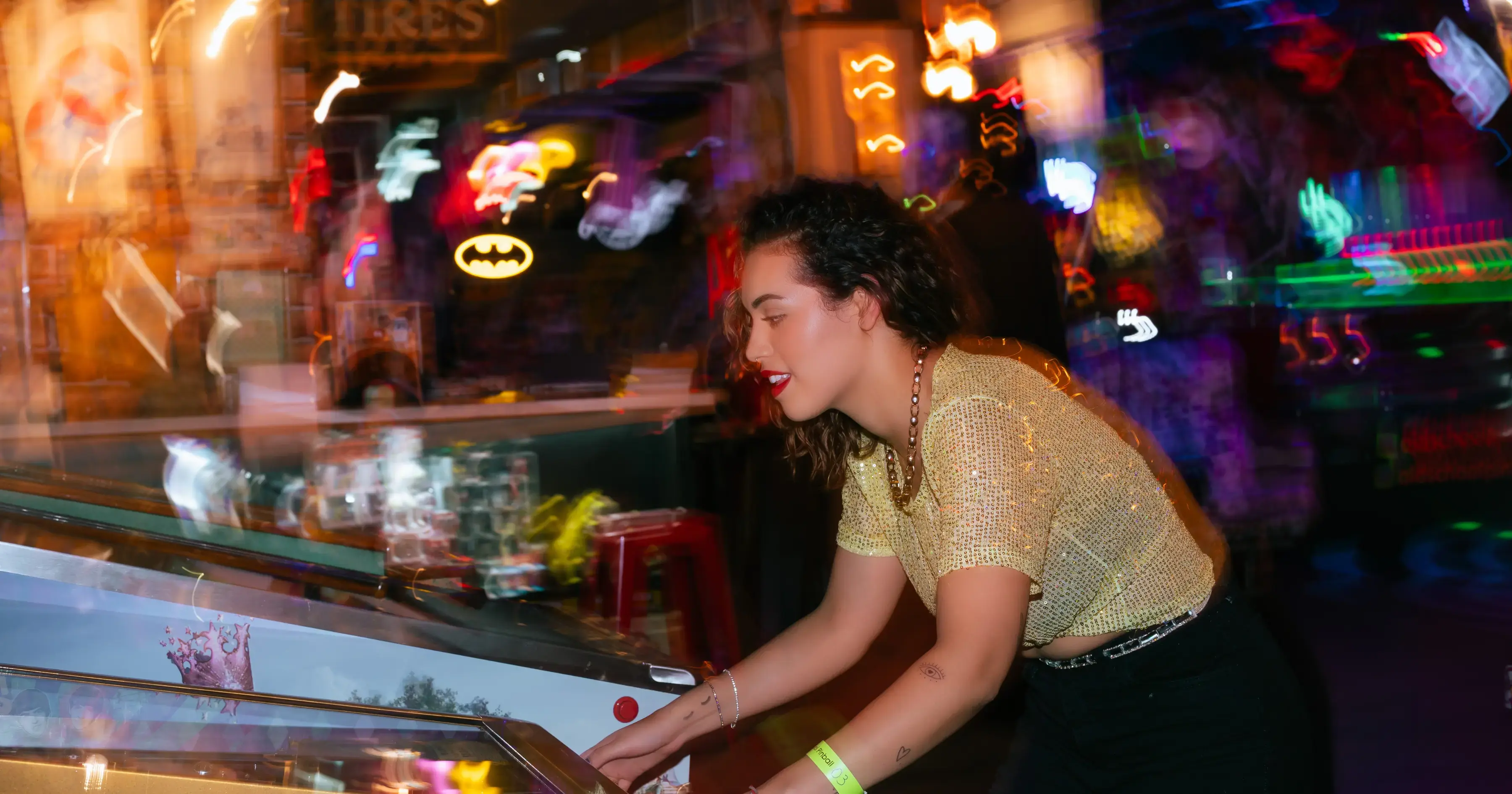 Singles activities at Ugglan Boule & Bar – MinglMe x Ugglan