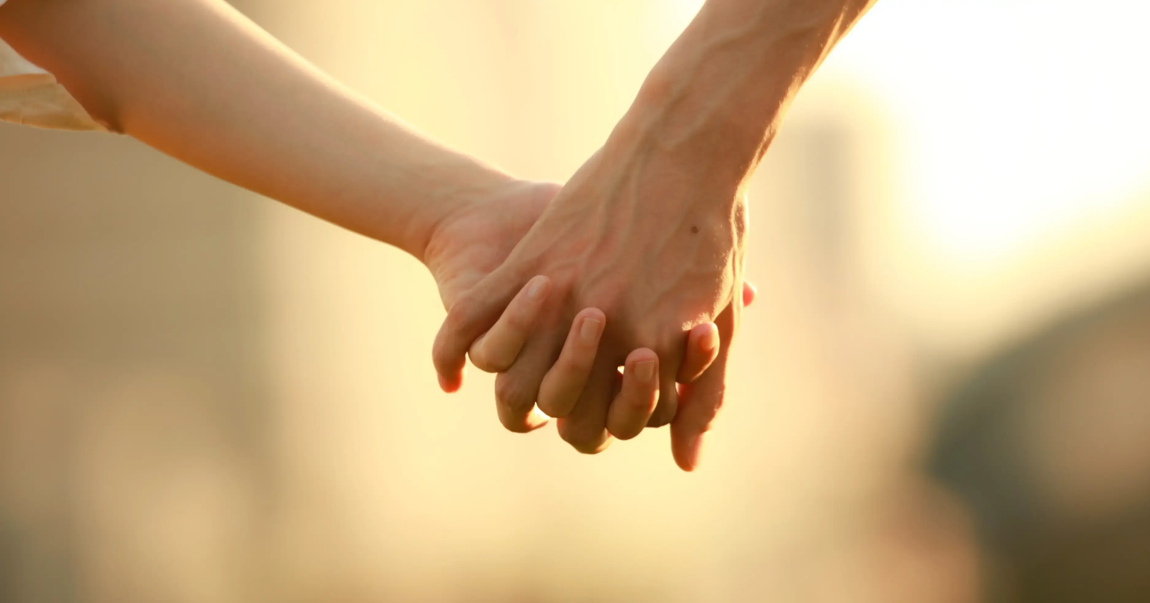 How do you meet someone without dating apps?