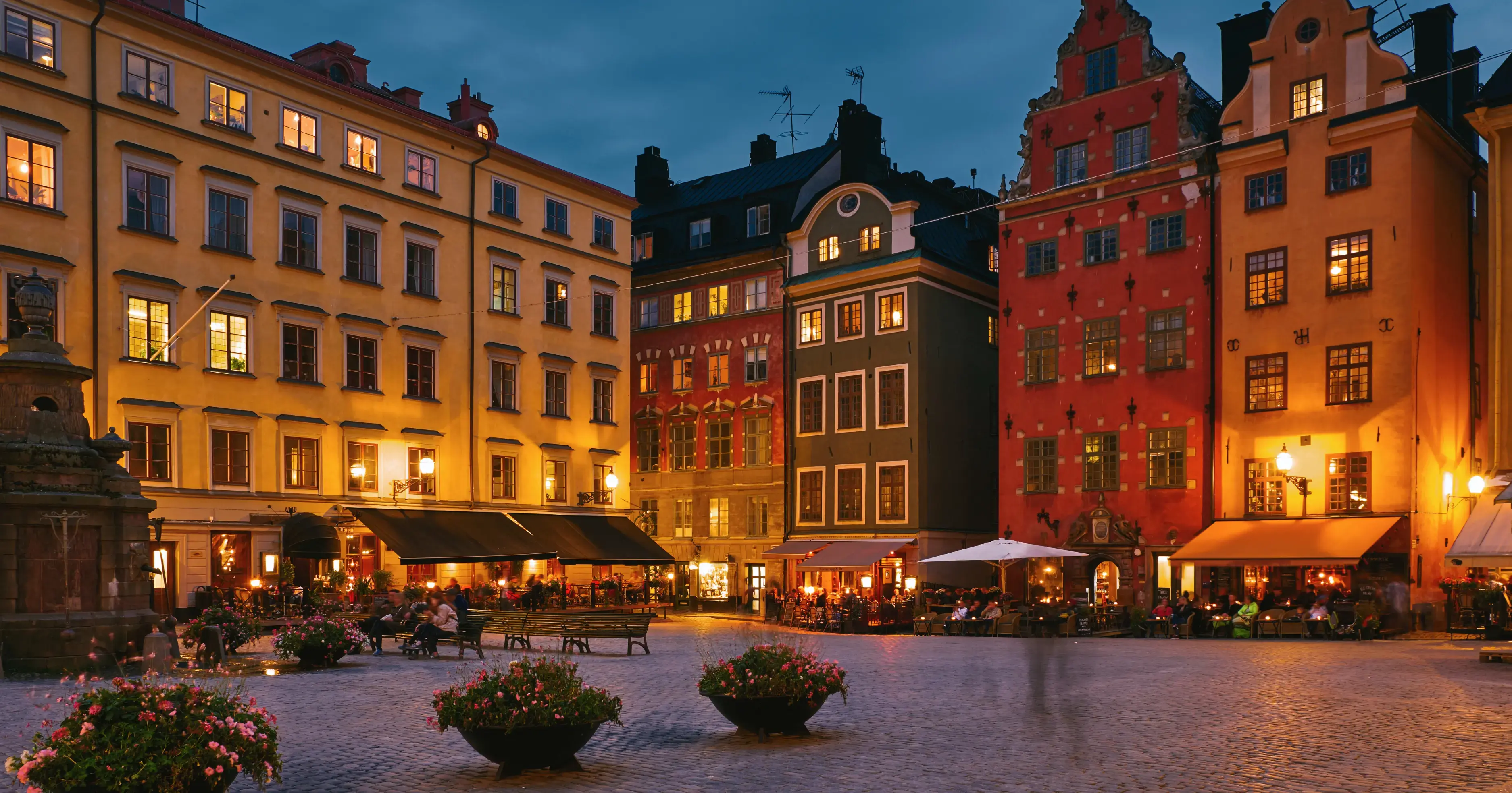 Meet Singles in Stockholm Without Dating Apps